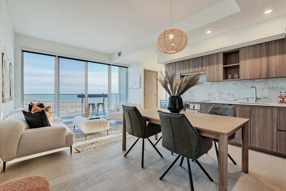 Уютная квартира 3+1 в Торонто, Канада