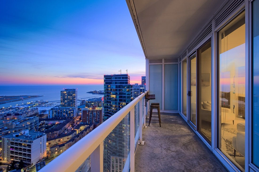 Уютная квартира 3+1 в Торонто, Канада