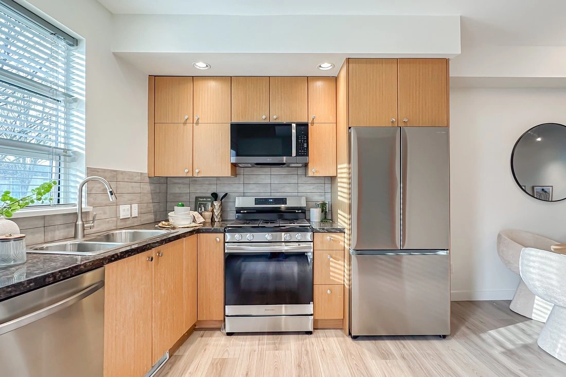 Просторный таунхаус 2+1 в Ванкувере, Канада