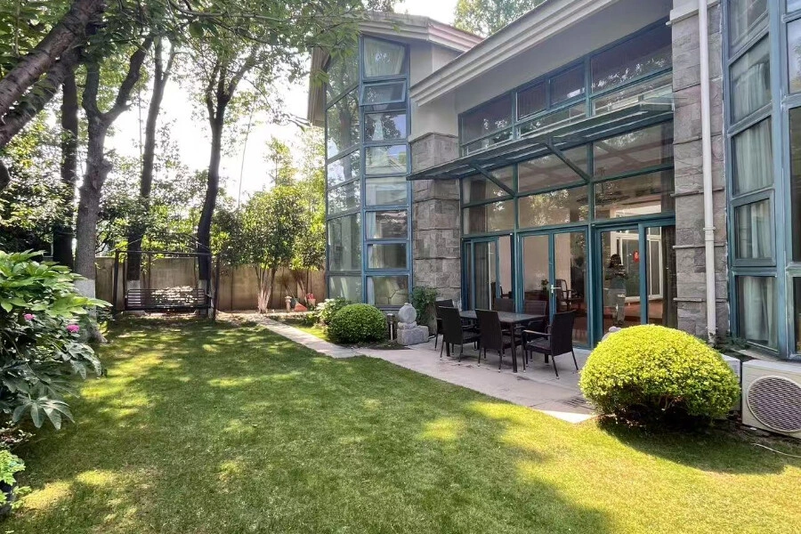 Светлая вилла 357 m² в Шанхае, Китай