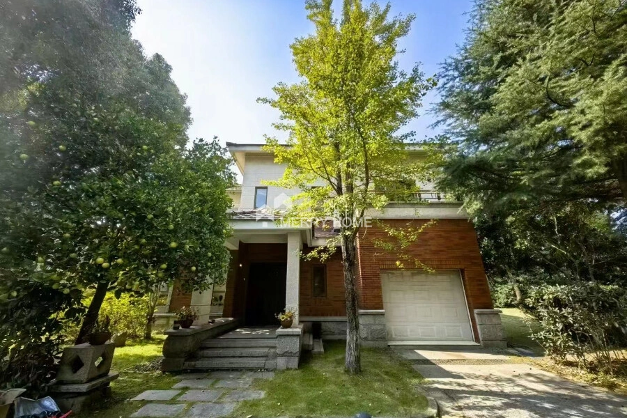 Просторная вилла 301 m² в Шанхае, Китай