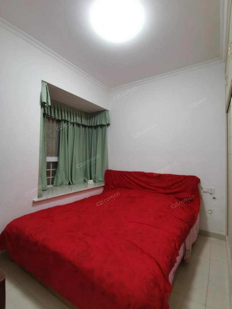 Уютная квартира 2+1 в Чэнду, Китай