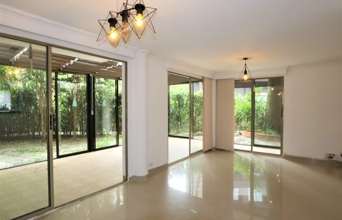 Просторный дом 160 m2 в Медельине, Колумбия