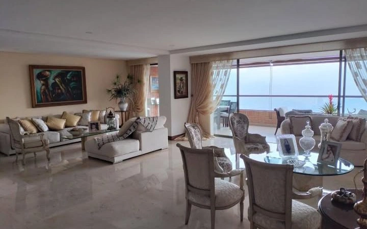 Просторная квартира 276 m2 в Медельине, Колумбия