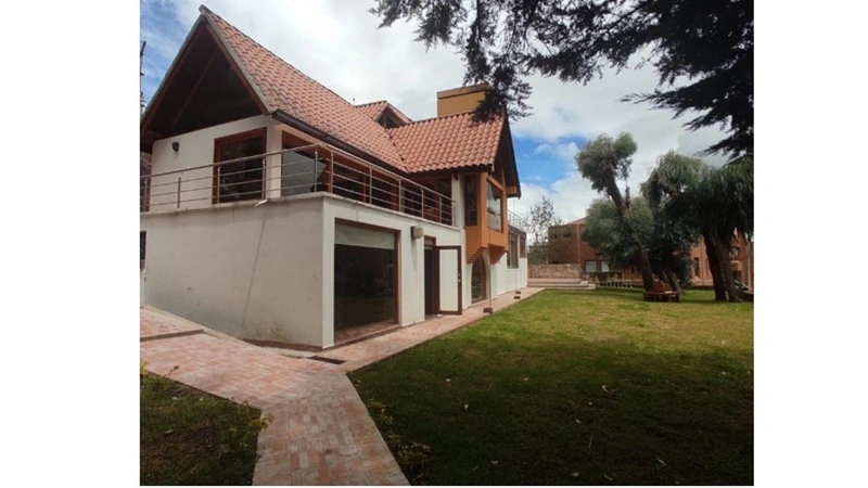 Просторный дом 520 m² в Боготе, Колумбия