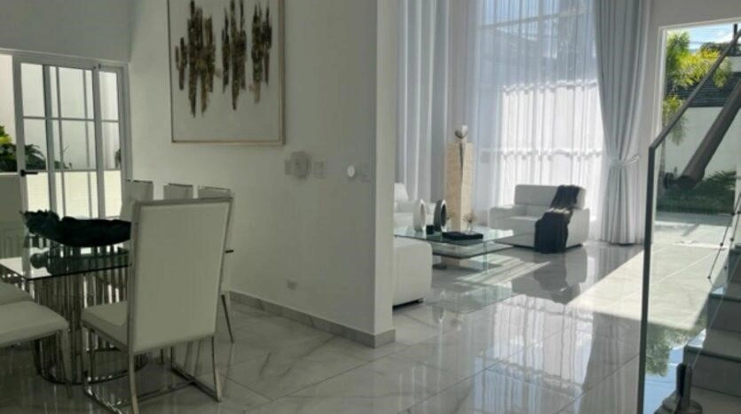 Уютный дом 6+1 в Сан-Хосе, Коста-Рика