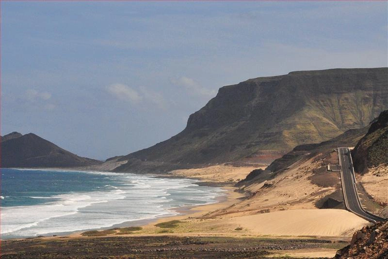 Уютная вилла 3+1 в Минделу, Кабо-Верде