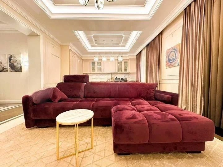 Unique apartment 163 m2 in the residential complex "Privilege"