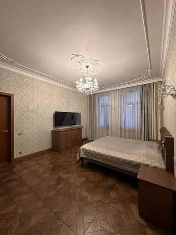 Квартира 1+1 на Петровской набережной