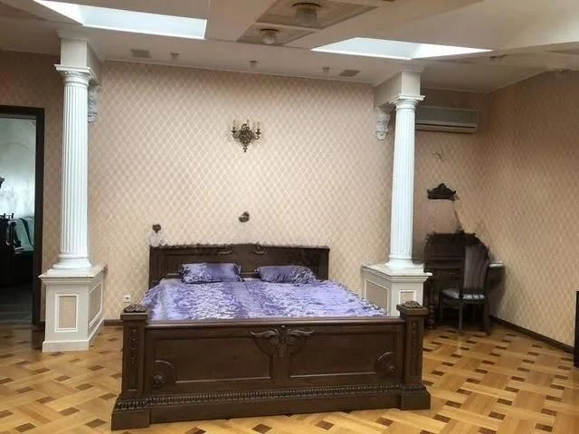 Дуплекс 3+1 с видом на Невский проспект