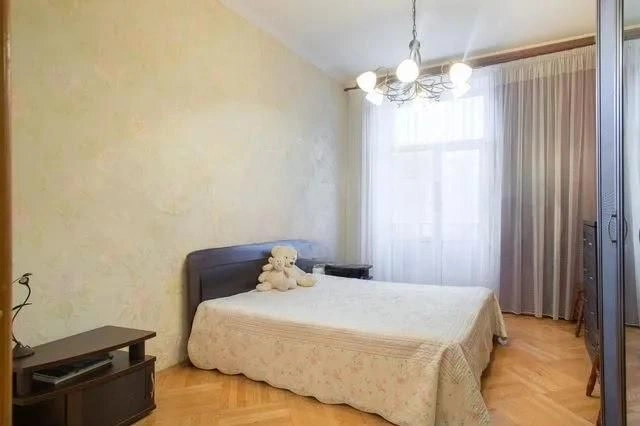 Apartment 113 m2 on Moskovsky Prospekt