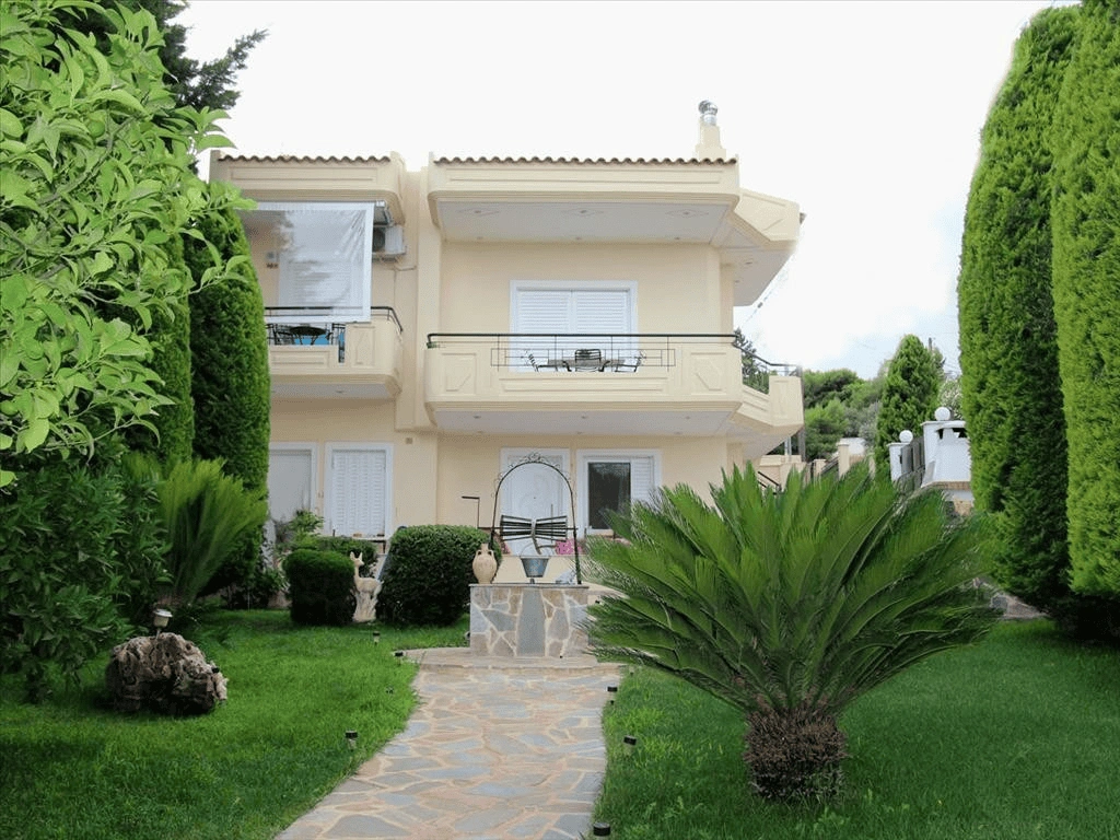 Полностью меблированный двухэтажный дом в Аттике