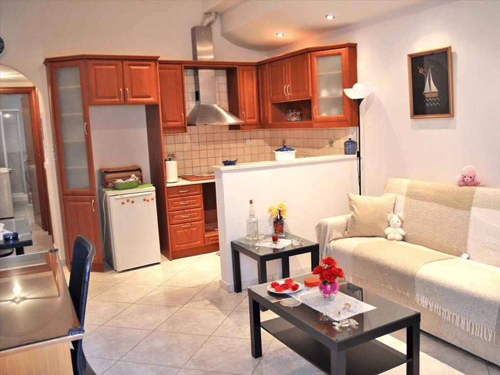 Полностью меблированный двухэтажный дом в Аттике