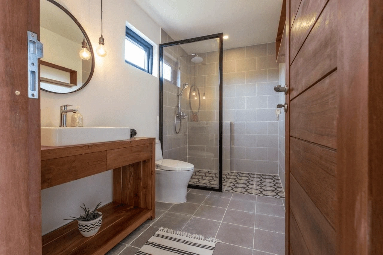 Великолепная вилла с бассейном и роскошным садом в Бингине