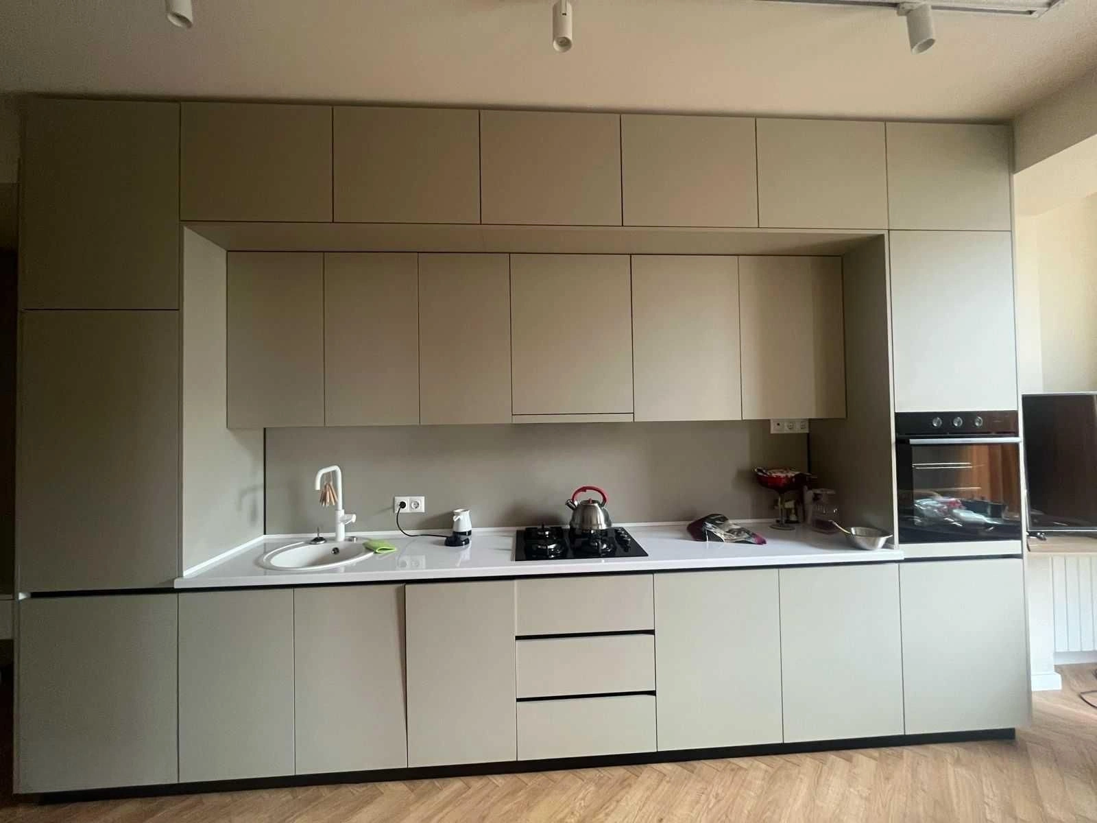 Квартира 2+1 с видом на телебашню Мтацминда