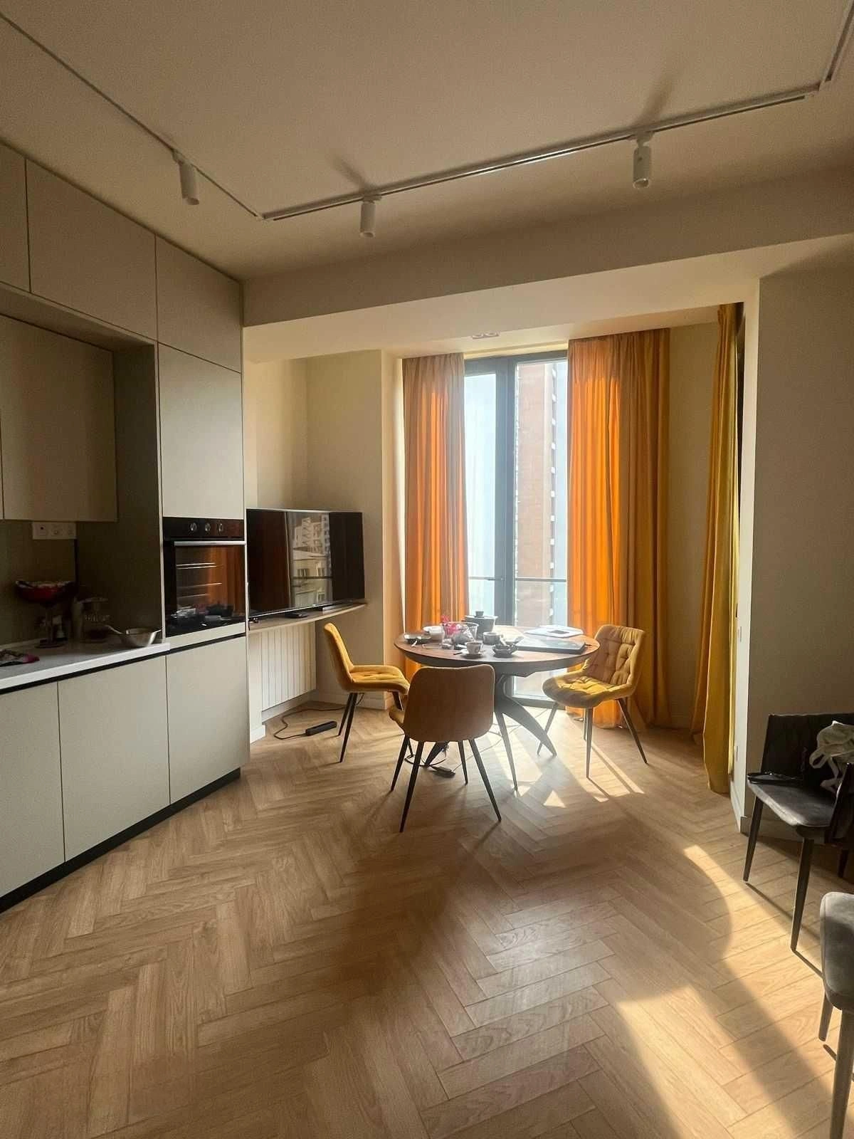 Квартира 2+1 с видом на телебашню Мтацминда