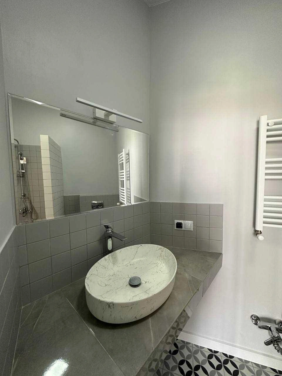 Четырехкомнатная квартира в Тбилиси с панорамным видом