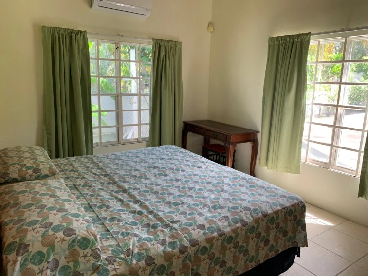 Современная вилла 6+1 в Сент-Джорджесе, Гренада