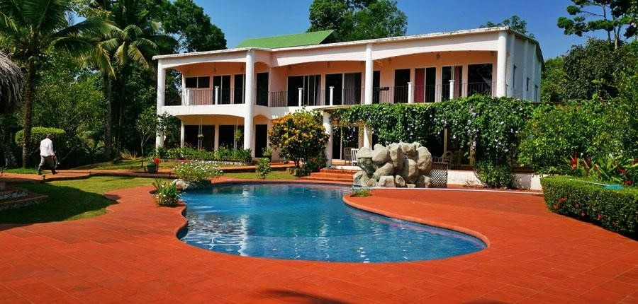 Просторный дом 920 m² в Рио-Дульсе