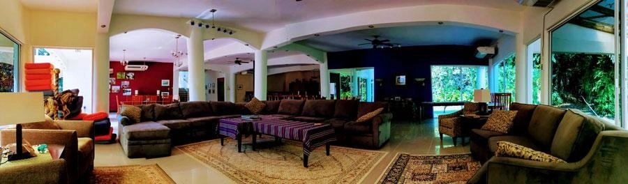 Просторный дом 920 m² в Рио-Дульсе