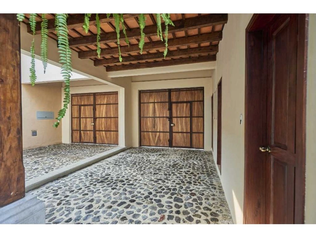 Уютный дом 4+1 в Антигуа, Гватемала