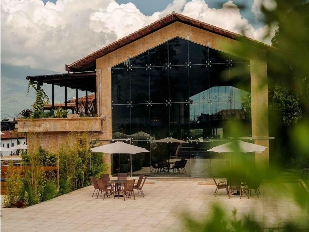 Просторный дом 4+1 в Антигуа, Гватемала