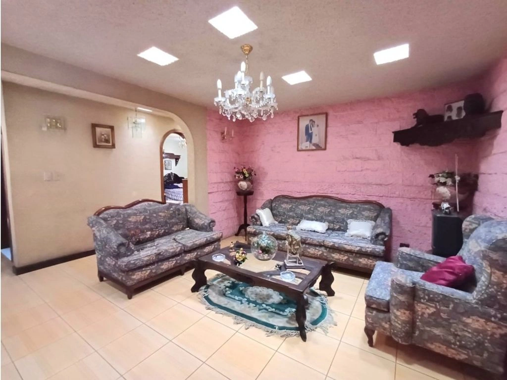 Просторный дом 7+1 в Misko, Гватемала