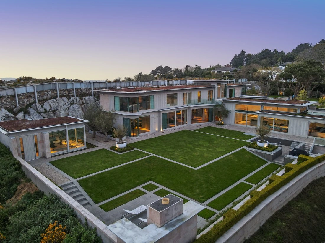 Просторный дом 929 m2 в Дублине, Ирландия