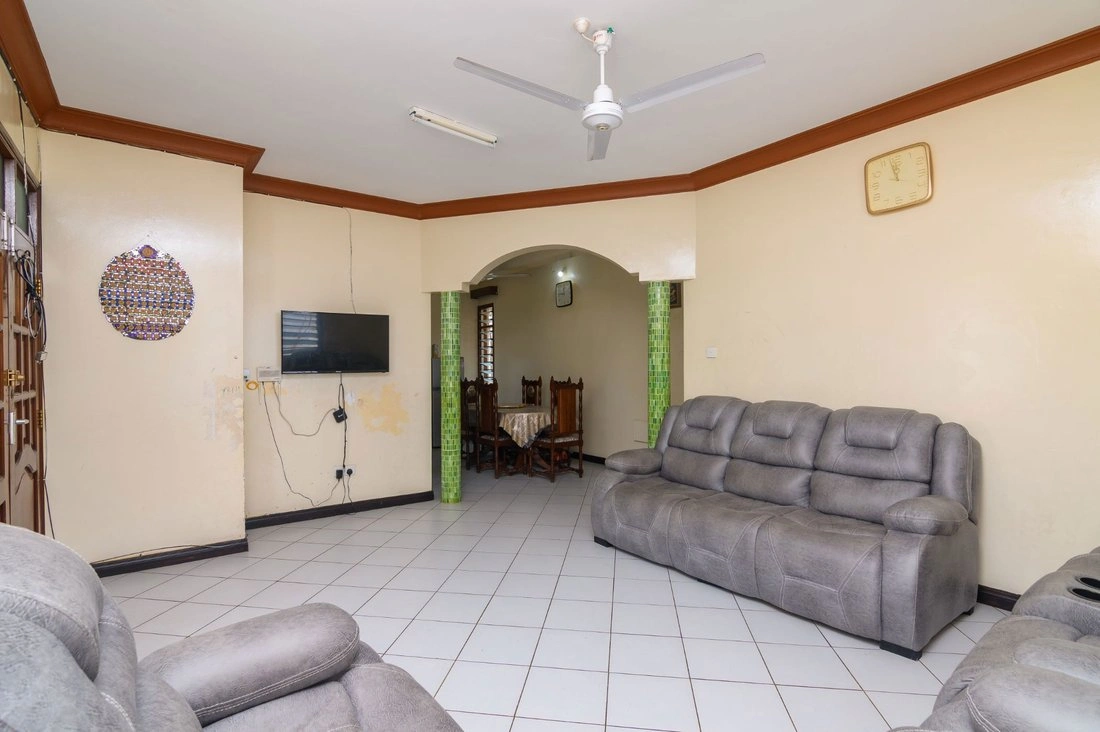 Уютный дом 4+1 в Момбасе, Кения