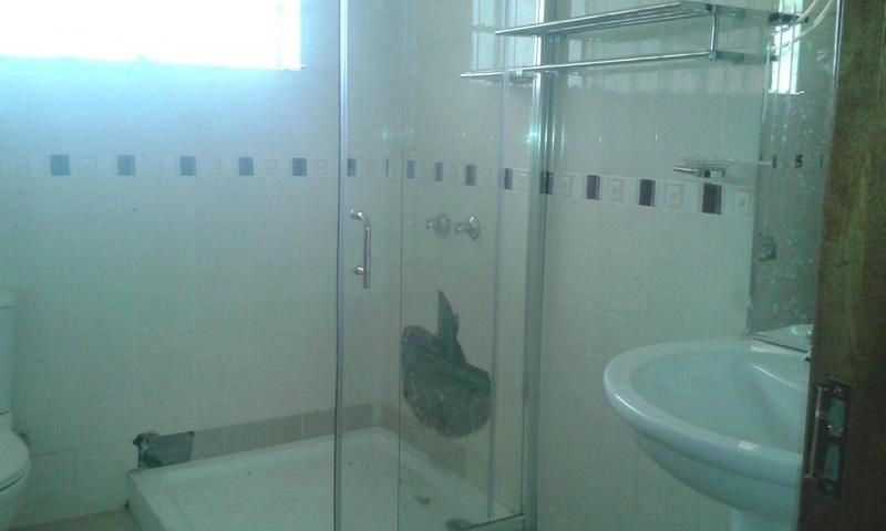 Просторный дом 180 m2 в Накуру, Кения