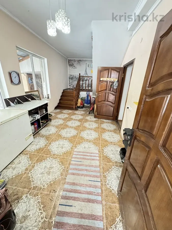 Очаровательный дом 7+1 в Алматы, Казахстан