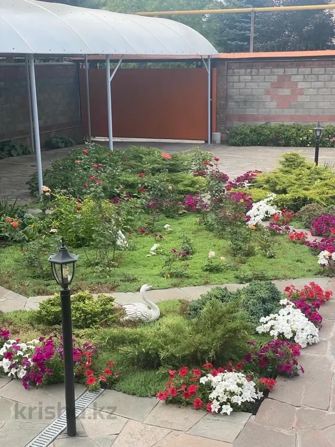 Просторный дом 360 м² в Алматы, Казахстан