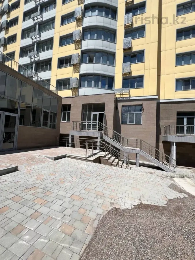 Универсальное коммерческое помещение 123 м² в Алматы, Казахстан