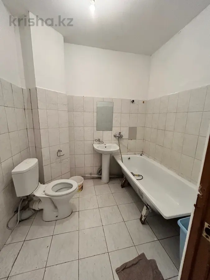 Светлая квартира 42 m2 в Астане, Казахстан