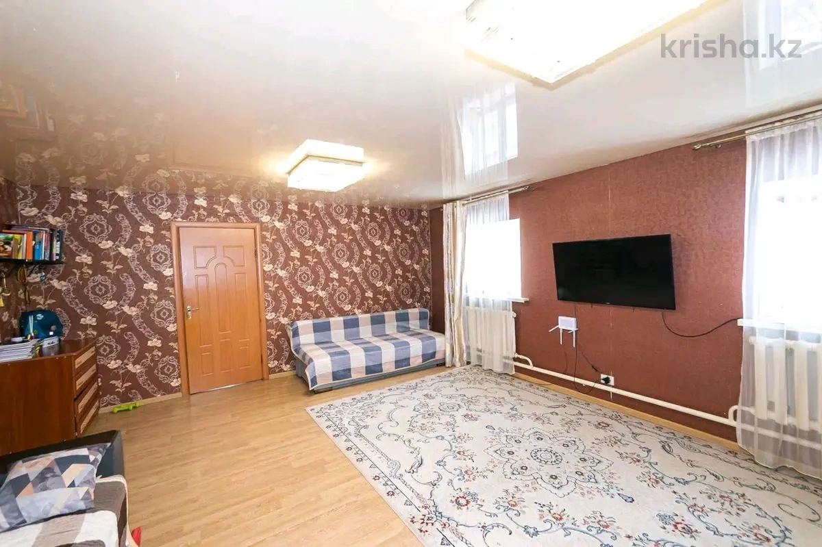 Меблированный дом 96 м² в Астане, Казахстан