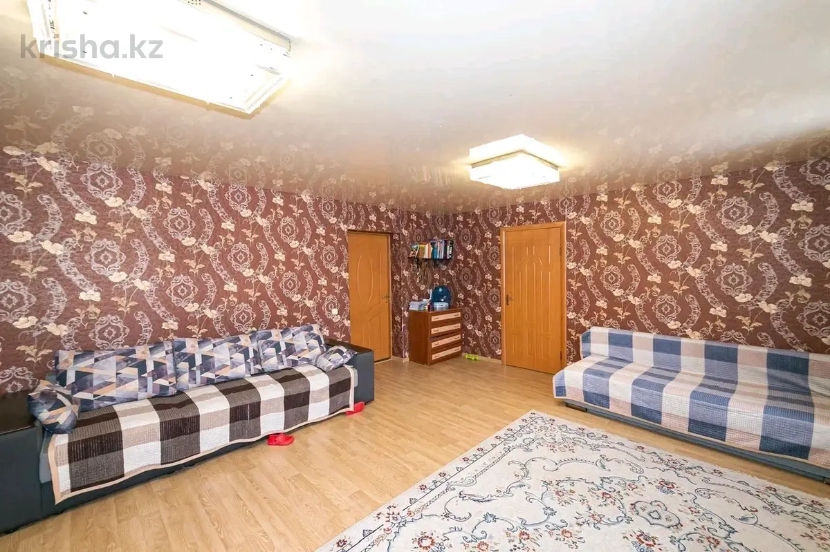 Меблированный дом 96 м² в Астане, Казахстан