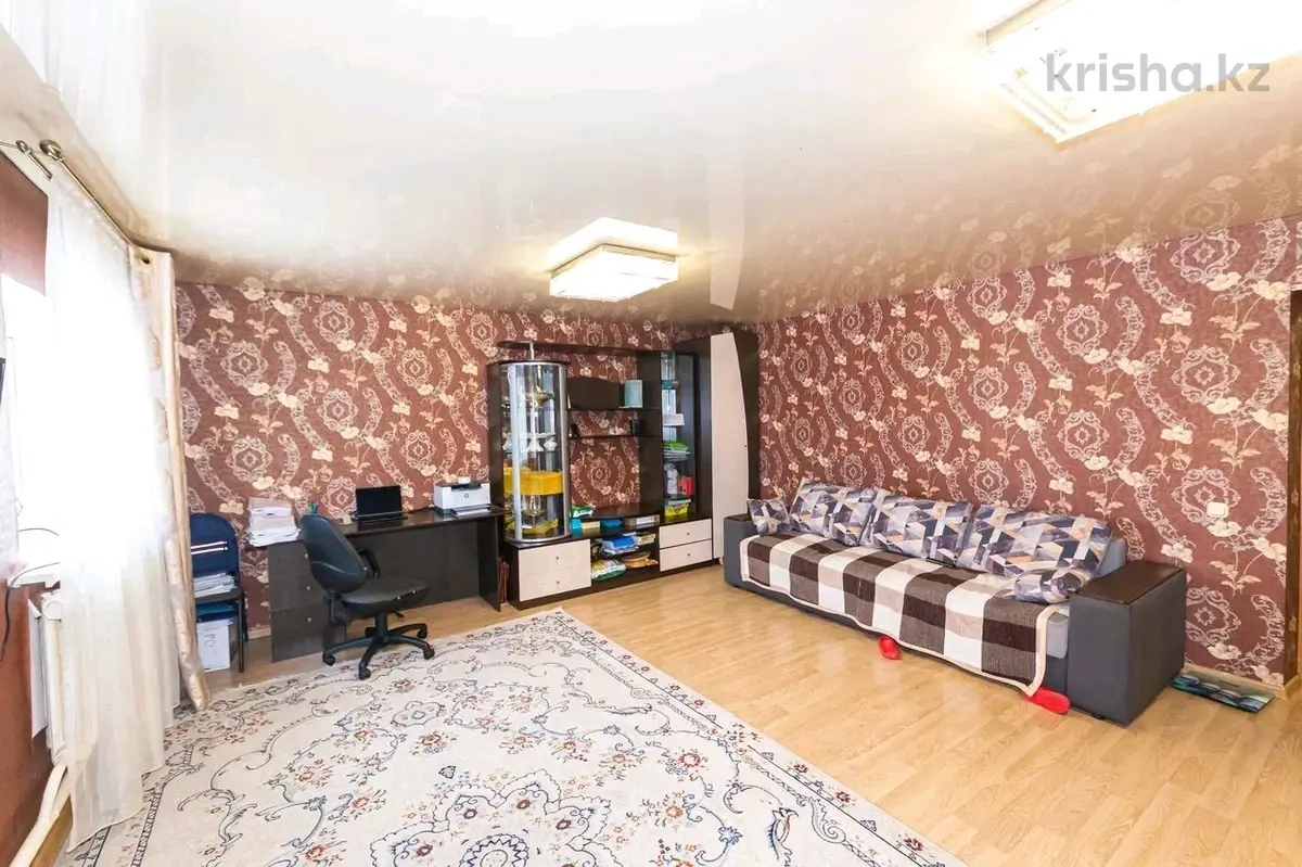 Меблированный дом 96 м² в Астане, Казахстан