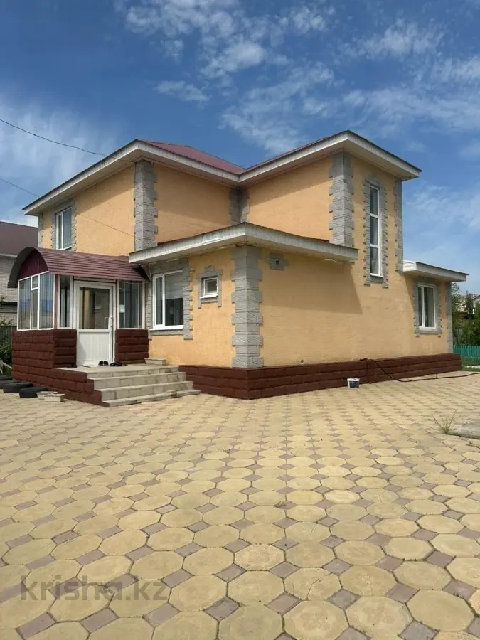 Дом 188 m2 в Актобе, Казахстан