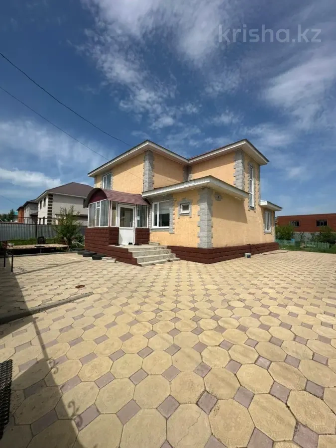 Дом 188 m2 в Актобе, Казахстан