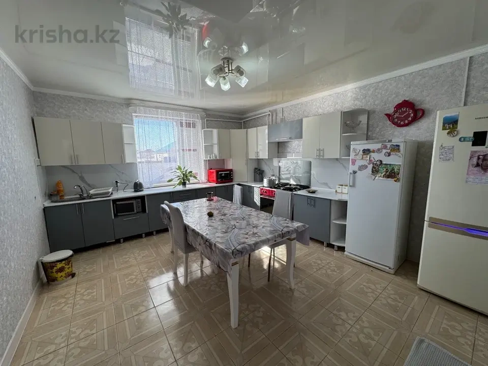 Дом 188 m2 в Актобе, Казахстан
