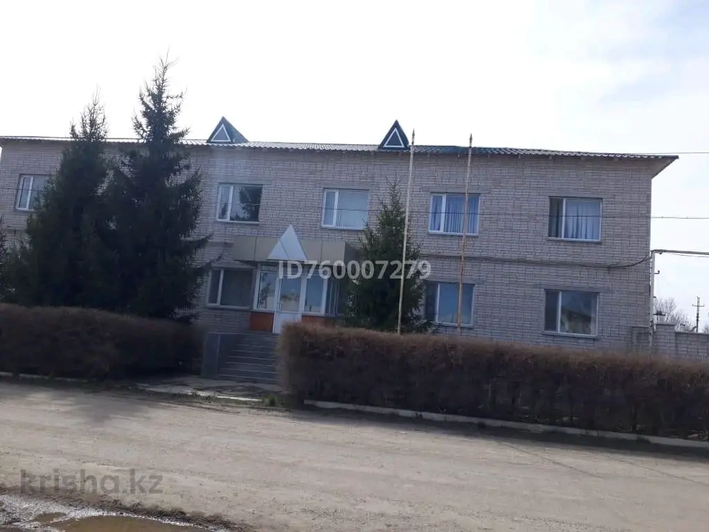 Просторный участок площадью 3950 м² в Актобе, Казахстан