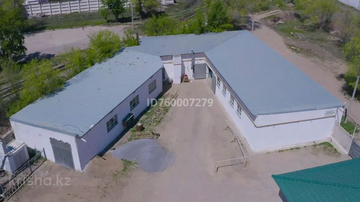 Просторный участок площадью 3950 м² в Актобе, Казахстан