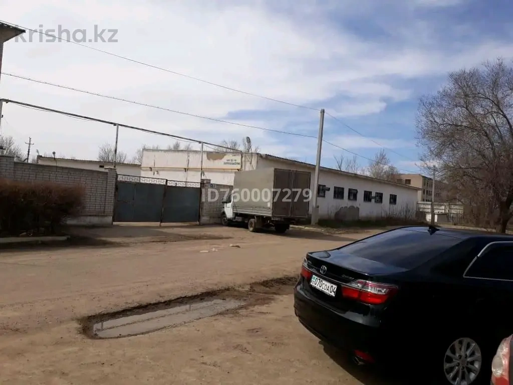 Просторный участок площадью 3950 м² в Актобе, Казахстан