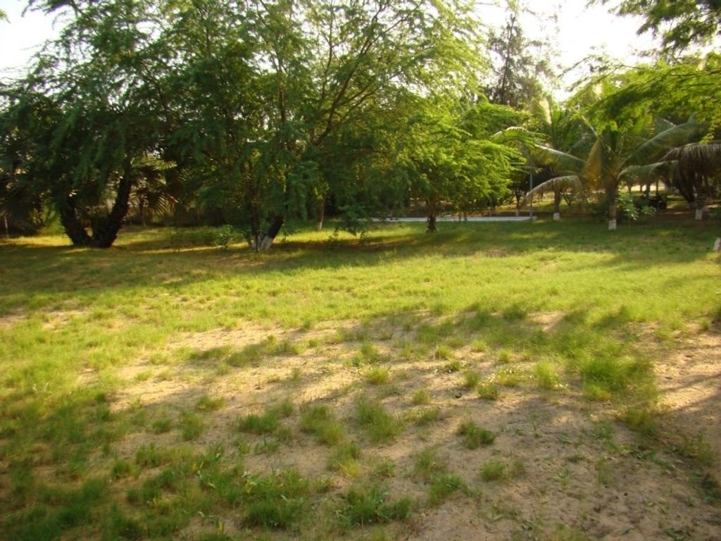 Прибрежный участок под виллу в Луанде, Ангола