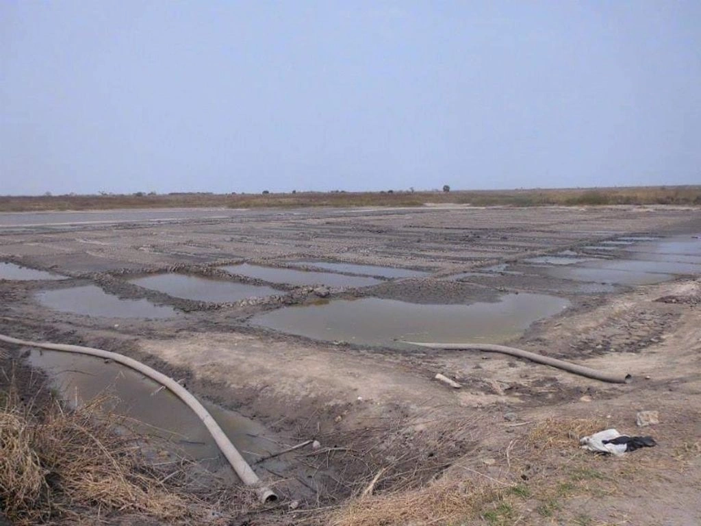 Соляной участок с правом концессии в Нзето, Ангола