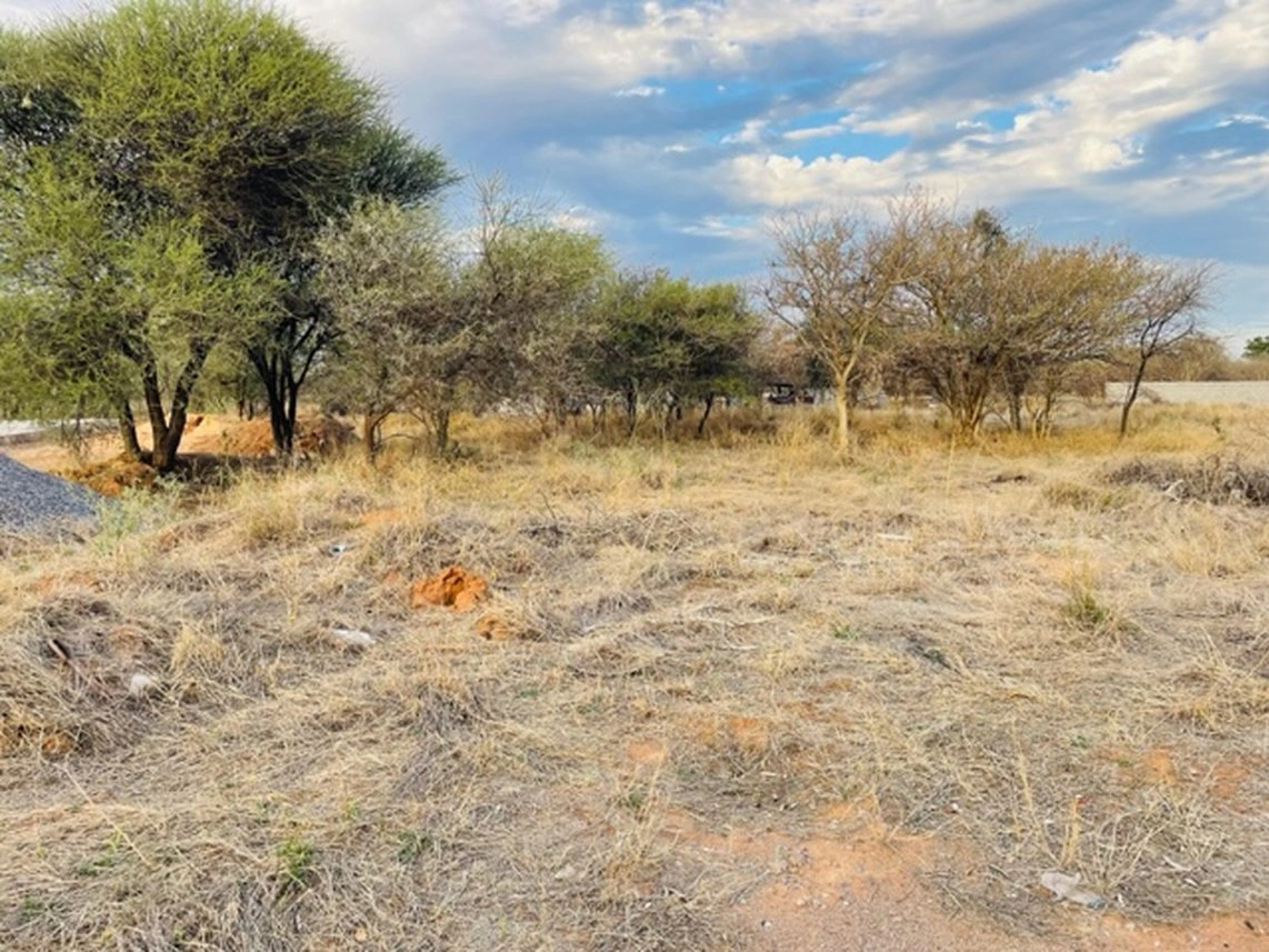 Участок 385 м² для строительства дома в Габороне