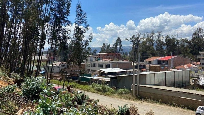 Участок земли 1759 m2 в Куэнке, Эквадор