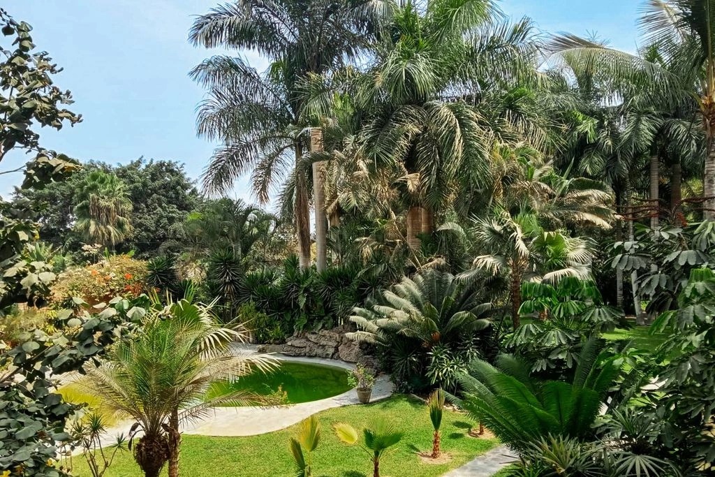 Просторный участок площадью 324 м² в Лиме, Перу