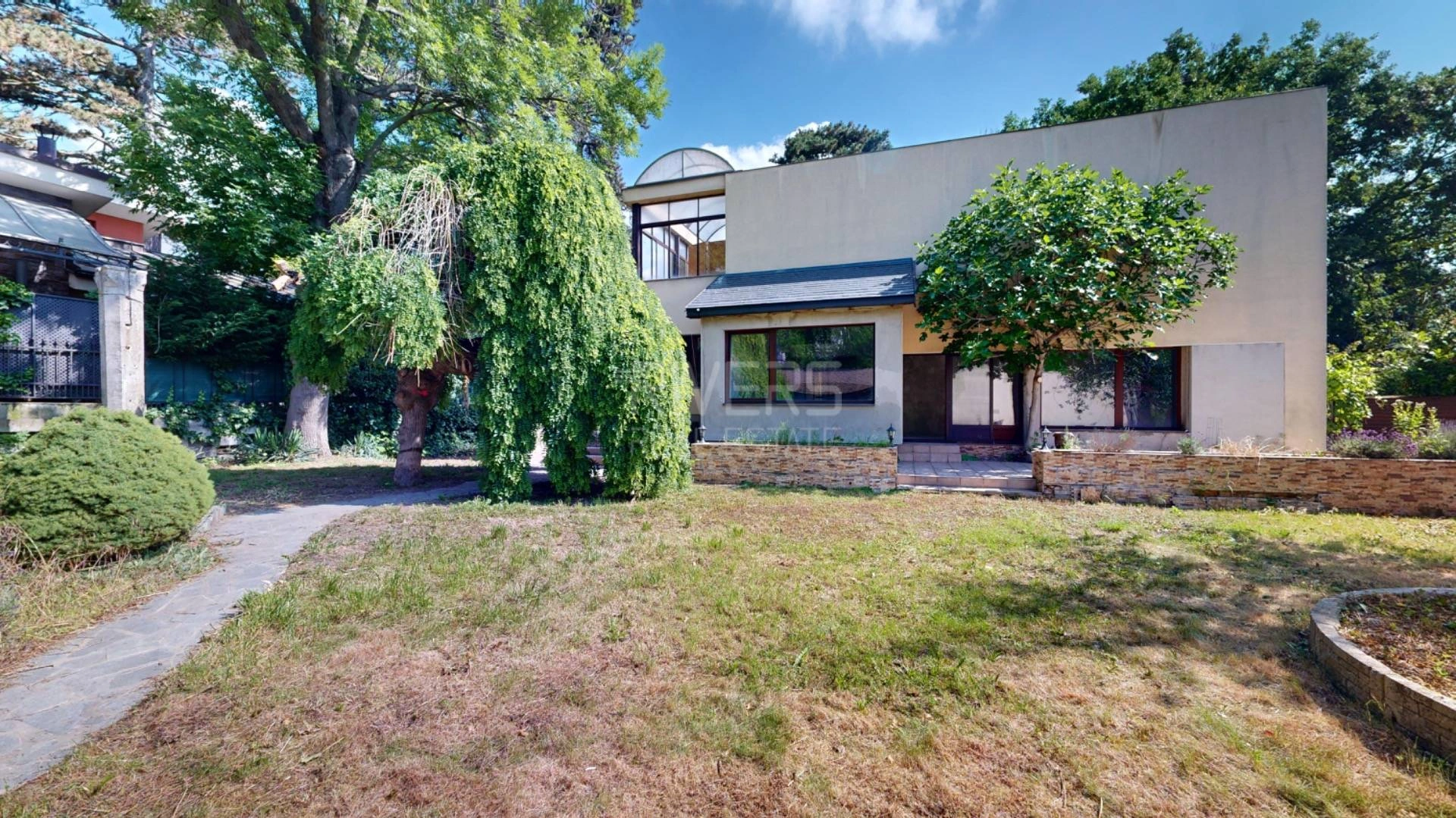 Земельный участок площадью 983 м² в Братиславе, Словакия