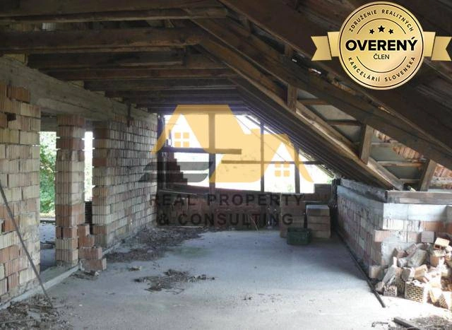 Земельный участок 1522 m² в Гурбаново, Словакия